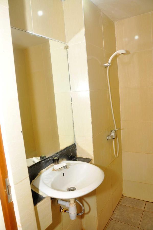 Ams Penthouse Hotel Jakarta Bagian luar foto