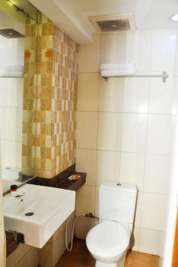 Ams Penthouse Hotel Jakarta Bagian luar foto
