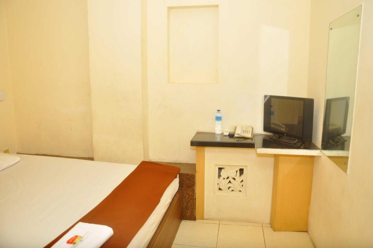 Ams Penthouse Hotel Jakarta Bagian luar foto