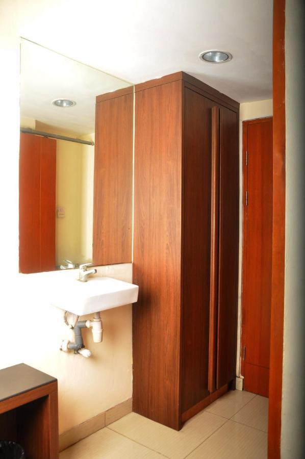 Ams Penthouse Hotel Jakarta Bagian luar foto