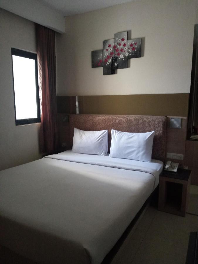 Ams Penthouse Hotel Jakarta Bagian luar foto